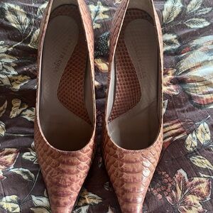 Kenneth Cole Women's Brown Textured Heels